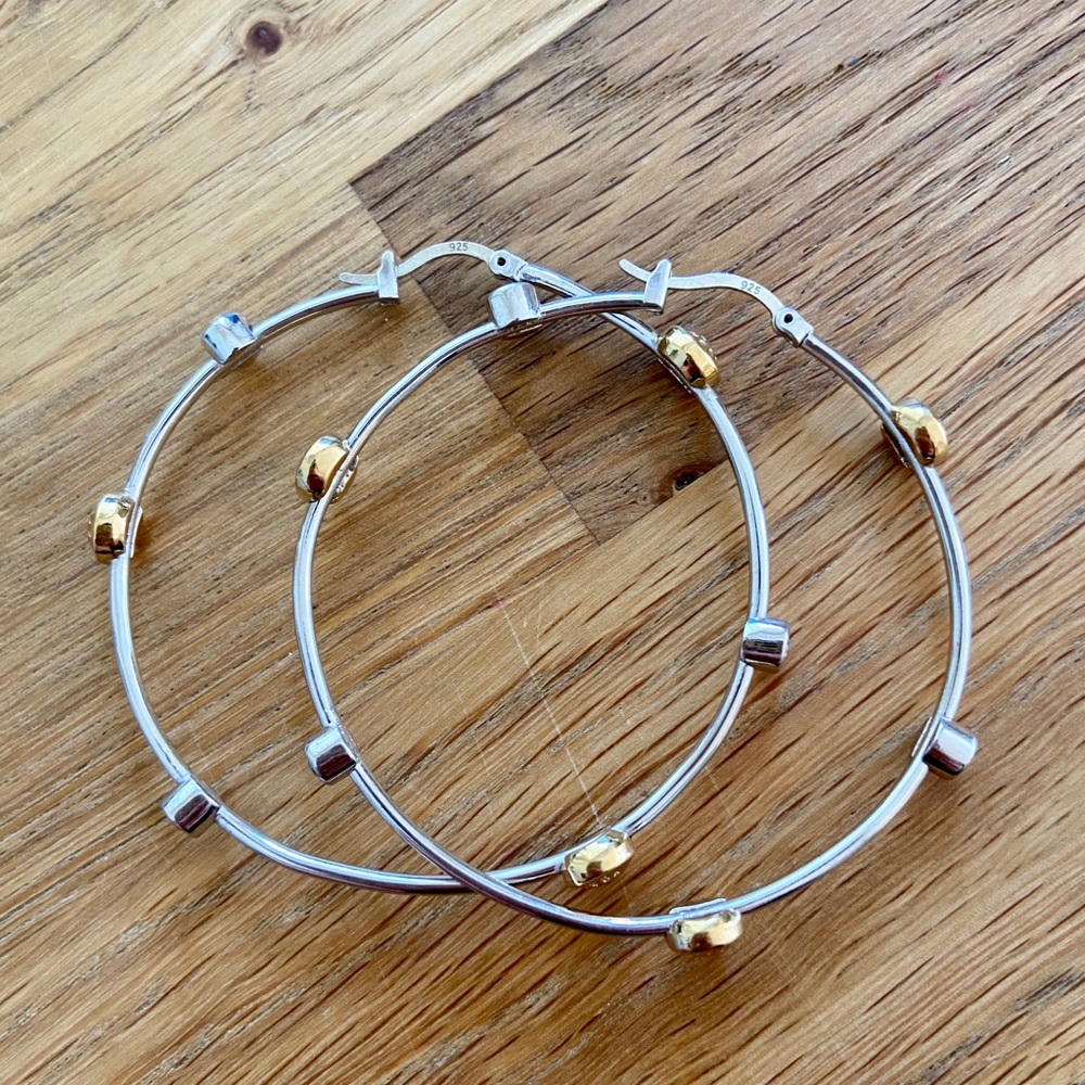 Henri bendel hoop earrings